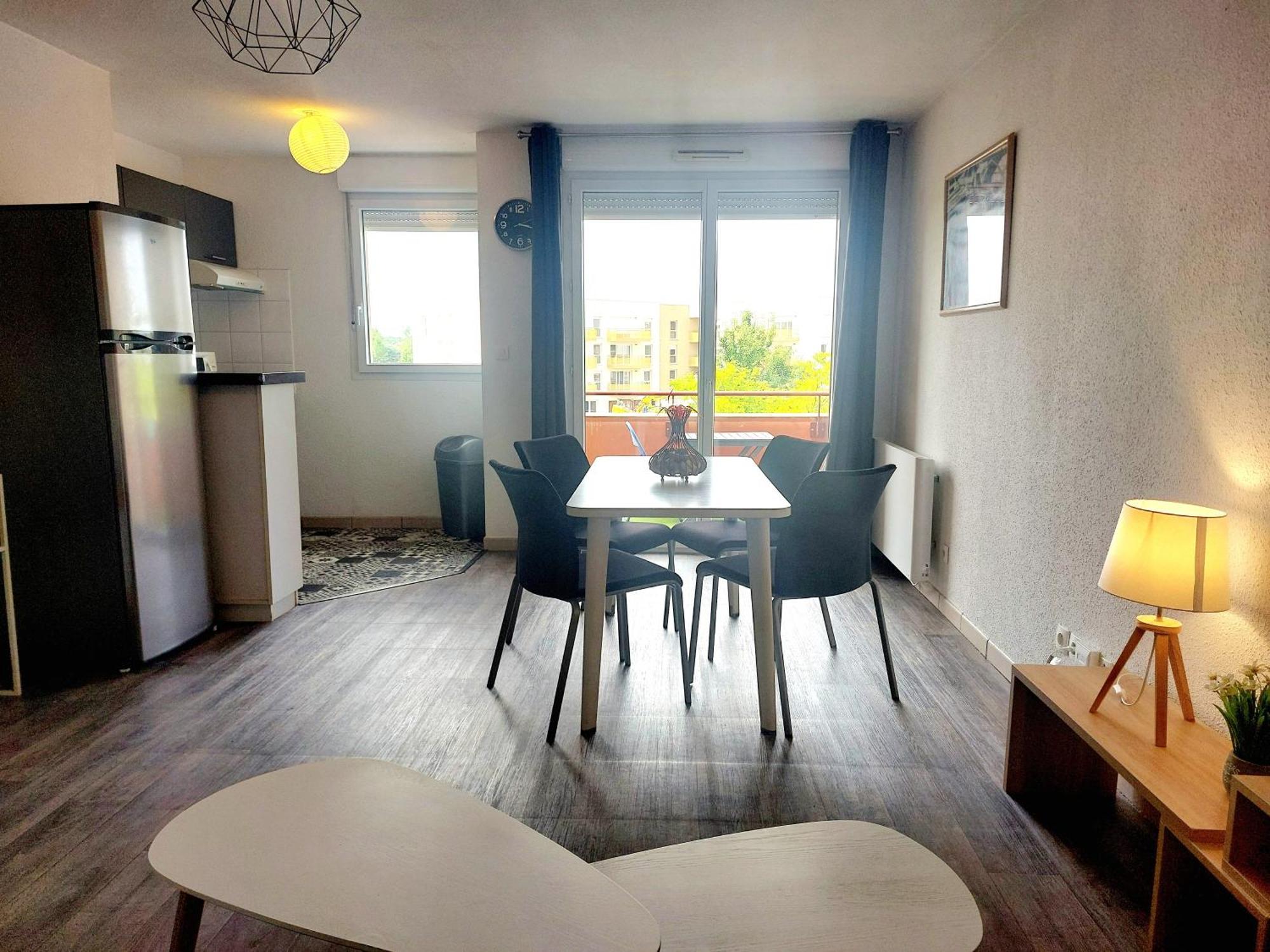 Apartament Le Montauriol - Logement Avec Terrasse - Piscine -Tennis - Place De Parking Privee Montauban Zewnętrze zdjęcie