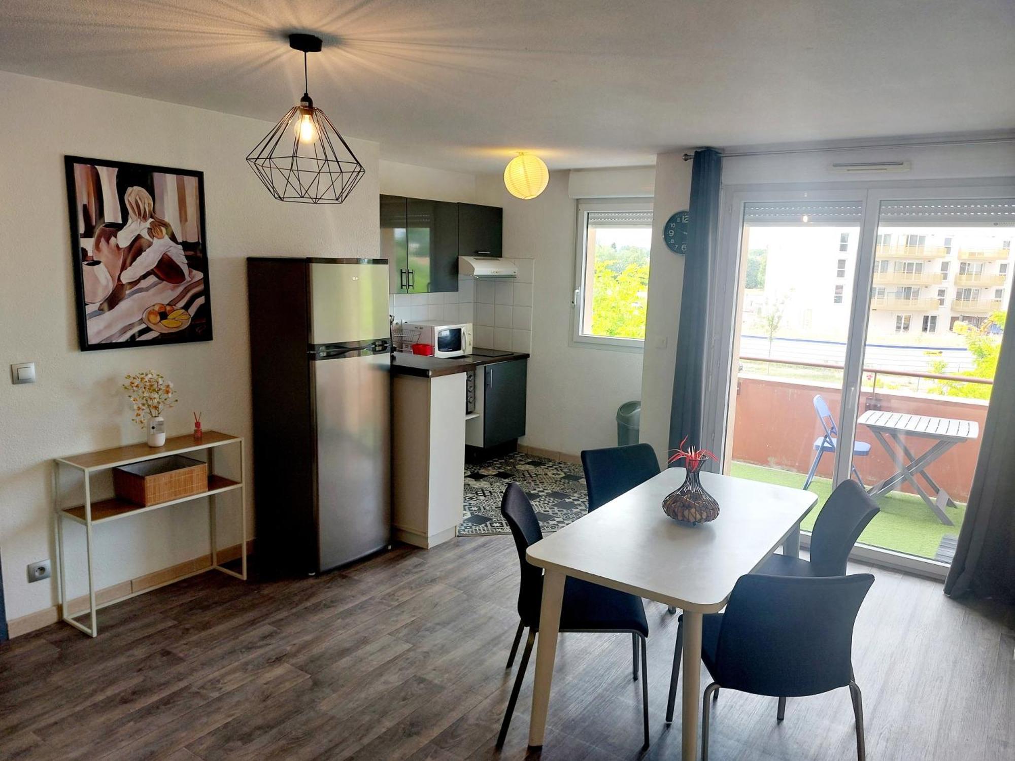 Apartament Le Montauriol - Logement Avec Terrasse - Piscine -Tennis - Place De Parking Privee Montauban Zewnętrze zdjęcie